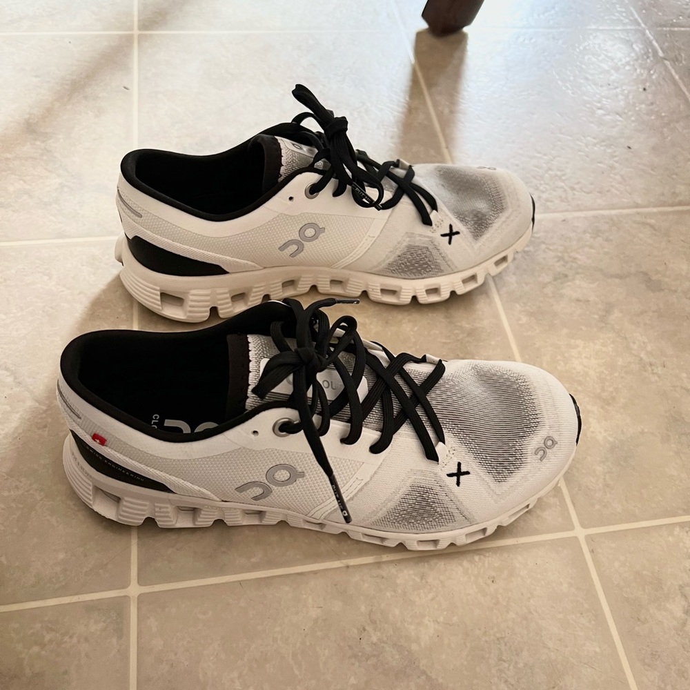 On cloud x3 shoes